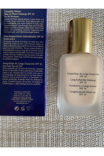 Estee Lauder "إستي لودر سائل مزدوج الارتداء بعامل حماية من الشمس 10 2w2 "