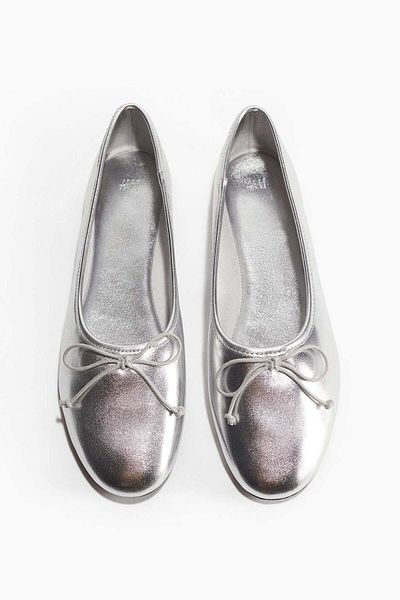 H&M مضخات الباليه