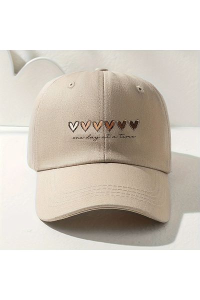 LEIVOR Γυναικείο καπέλο με στάμπα Minimal Hearts