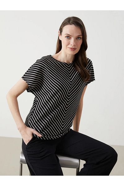 LC Waikiki Γυναικείο μπλουζάκι LCWAIKIKI Classic Black Crew Neck ριγέ