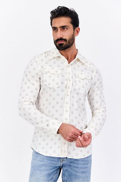 WRANGLER Men Regular Fit Allover Print Long Sleeves Casual Shirt, Beige
