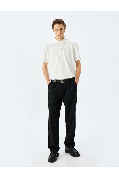 Koton Kurzärmliges, strukturiertes T-Shirt mit Polokragen aus Baumwolle mit normaler Passform