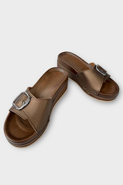 Liger Γυναικείες καθημερινές κομψές παντόφλες με σφήνα τακούνι ΚΑΦΕ