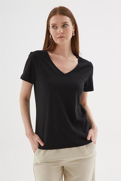 Fashion Friends Μπλούζα με λαιμόκοψη 100% βαμβακερή Μαύρη
