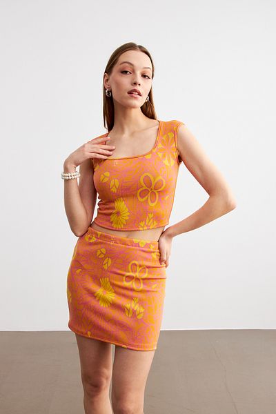 Trendseninle Women's Orange Jacquard Fabric Square Neck Crop Mini Skirt Suit