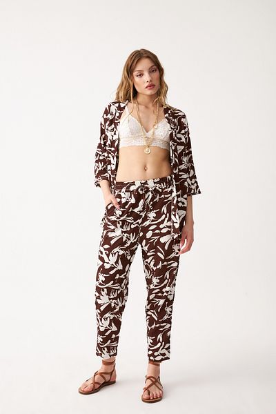 Know Women's Brown-White Patterned Kimono Shirt Pants Set