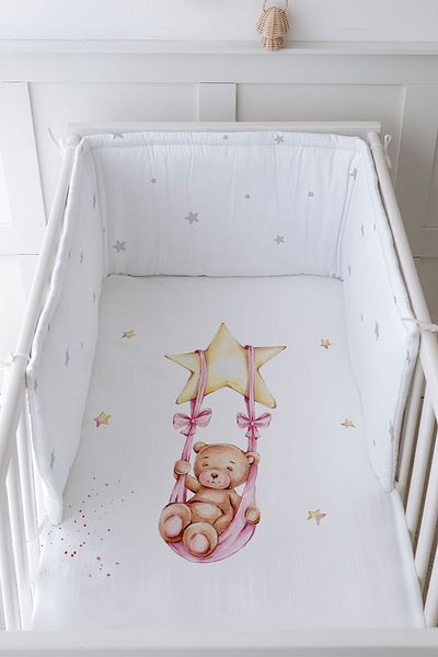 Tuğba Kuğu Baby Bedside Protector and Printed Sheet Sleeping Set - İconic Series - Brown Bear Swinging on the Star