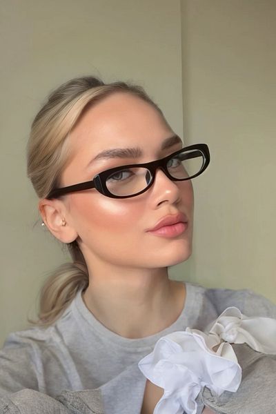 Eyesofia Laurent Slim Thin Uv400 Filtered Black Frame Transparent Glass Glasses