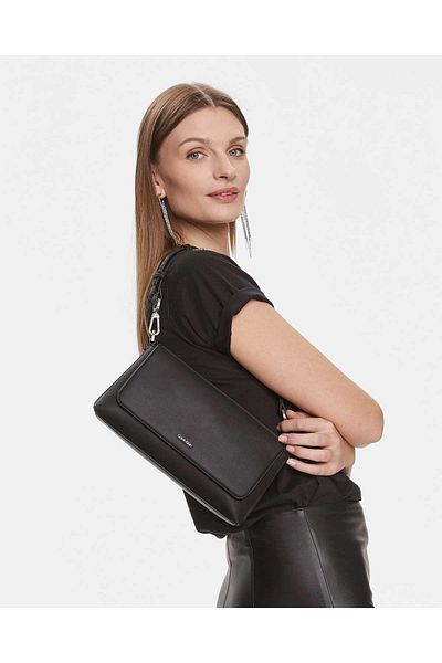 Calvin Klein Must Shoulder Bag Shoulder Bag