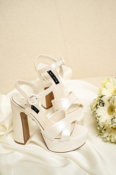LAMİNTA Pamdia Sedef White Platform Heel Bridal Shoes
