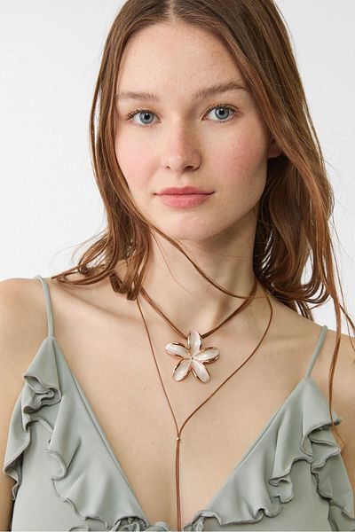 Stradivarius Floral cord necklace