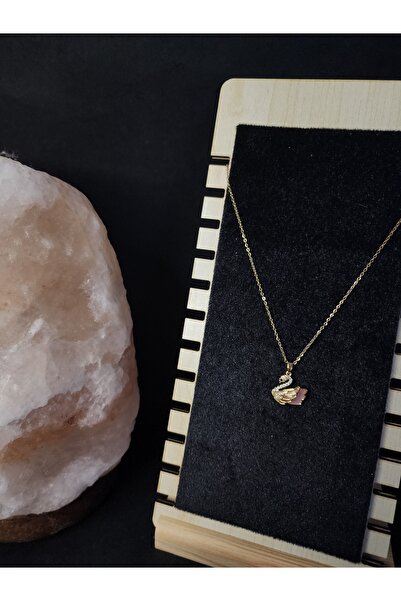 ALLEGRİA قلادة بجعة من الفولاذ بحجر الزركون الوردي الذهبي
