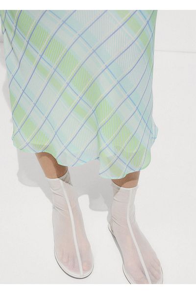 MANGO Białe damskie klasyczne buty 77090386