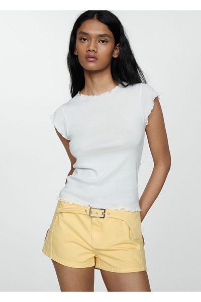 MANGO Woman Žluté dámské šortky a Bermudy 67087910