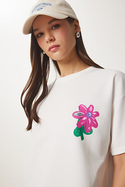 Happiness İstanbul Ecru Damen-T-Shirt mit Blumenmuster in Übergröße ZV00282