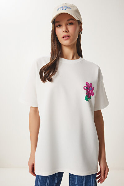 Happiness İstanbul Ecru Damen-T-Shirt mit Blumenmuster in Übergröße ZV00282