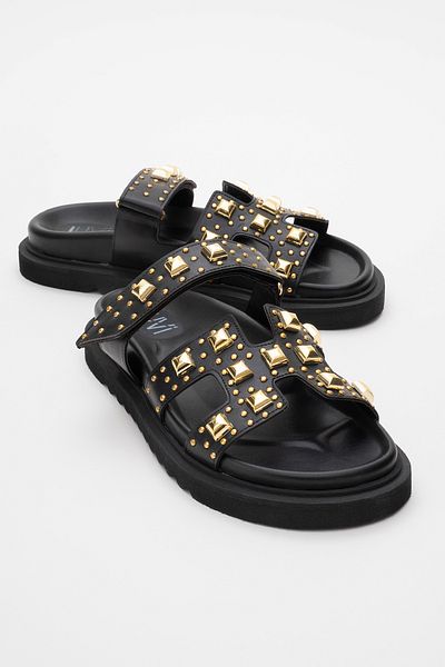 LuviShoes Voyage Black Gold - Γυναικείες παντόφλες με καρφιά