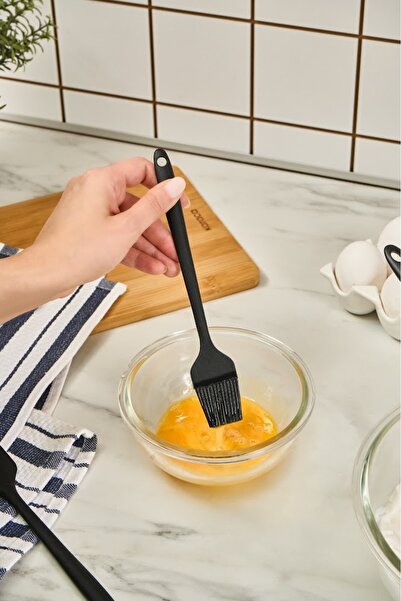 Karaca Set de servire din silicon negru Lively - 6 bucăți