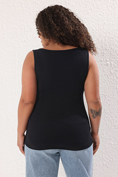 Trendyol Curve خياطة سوداء مفصلة الجسم محبوك قميص داخلي كبير الحجم TBBSS25CV00015