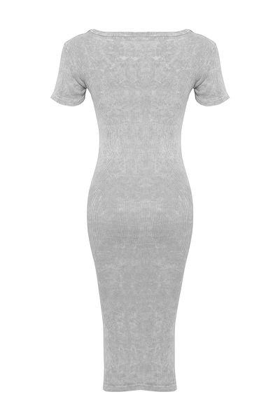 Edit by Trendyol Šedé prané bodycone/sedící midi pletené šaty TEDSS25EL00012