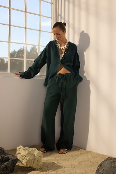 Trendyol Collection Grüne Petrol-Hose aus 100 % Leinen mit elastischem Bund und weitem Bein