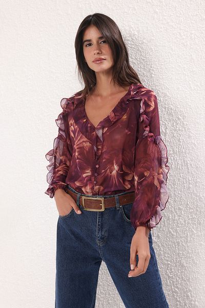 Trendyol Collection Pflaumenfarbenes, transparentes, gewebtes Chiffon-Hemd mit Blumenrüschen TWOSS25GO00063