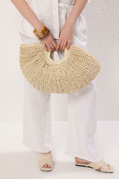 TRENDYOL SHOES Beige Straw Hand Knitted Women's Oval Hand Bag Takss25Oc00062