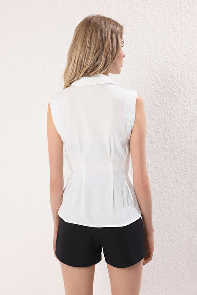 Trendyol Collection Πουκάμισο με στάμπα από λευκή πέτρα TWOSS25GO00158