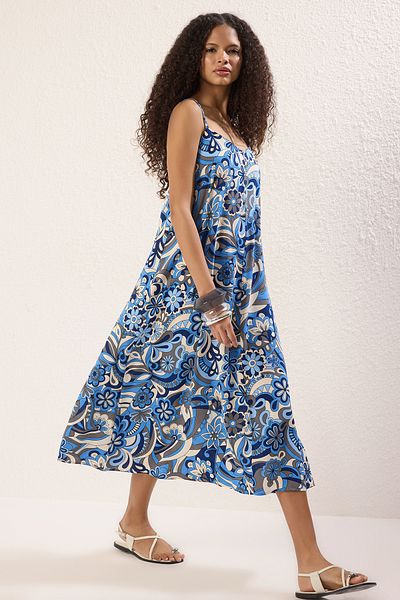 Trendyol Collection Rochie țesătă midi cu croială dreaptă cu imprimeu geometric albastru TWOSS25EL00044