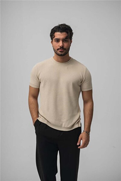 OUTFİT MAN Ανδρικό T-Shirt στενής γραμμής - Πλεκτό T-Shirt σε κρεμ χρώμα