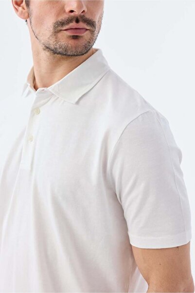 Jakamen Μπλουζάκι με λεπτή εφαρμογή με λευκό κουμπί