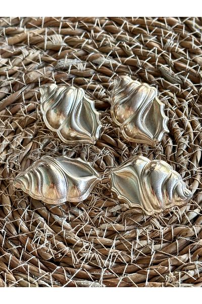 ODDA TASARIM ATÖLYESİ Stylish Design Gold 4-Piece Button Set with Large Oyster Shell Model