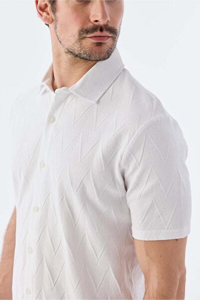 Jakamen Ecru Slim Fit Shirt Collar T-Shirt