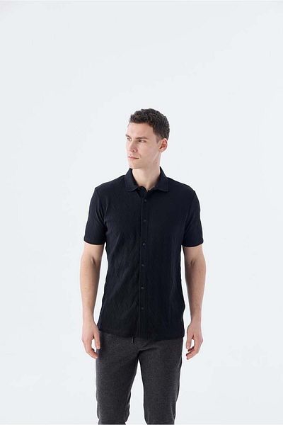 Jakamen Μαύρο μπλουζάκι με πέτο πουκάμισο Slim Fit