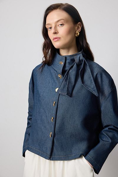 Touché Privé Short Denim Jacket with Bow Collar