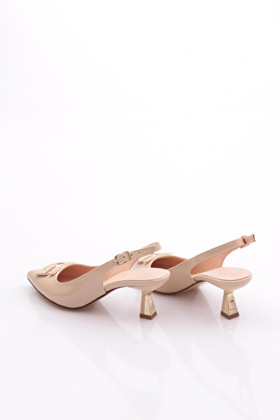 DGN Kadın Tokalı Topuklu Ayakkabı Ten Kırışık Rugan 216132621