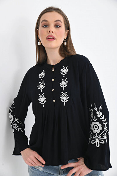 Park Karon Μακρυμάνικη Κεντημένη Μπλούζα