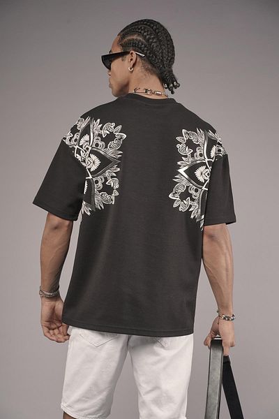 king brich Μπλουζάκι με έθνικ μοτίβο πίσω με στάμπα Oversize Fit