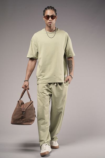 Butik Trendy Crew Neck T-Shirt & Oversize Karakiterli Bottom Top Set
