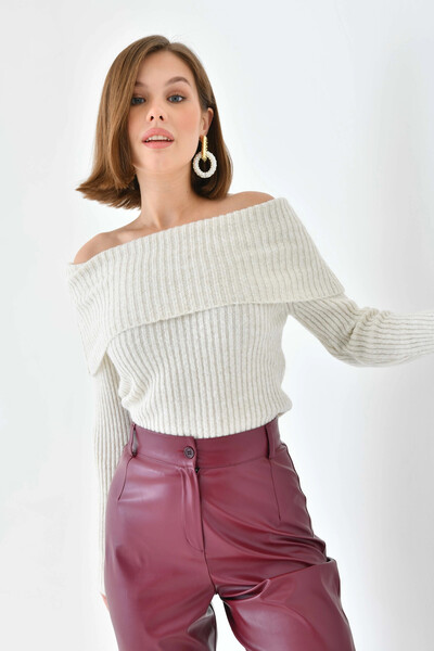 Park Karon Women's Madonna Collar Slim Knitwear Sweater