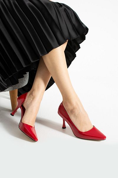 Güllü Shoes R � Miz Red Vegan Leather Shoes Square Toe 7 cm Heel Where Elegance and Comfort Meet