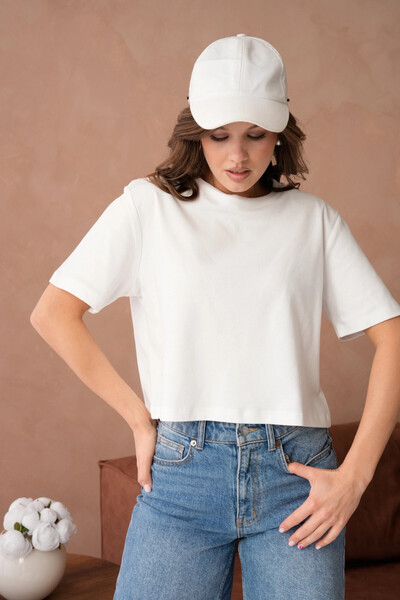 Park Karon Crew Neck Half Crop Basic T-Shirt