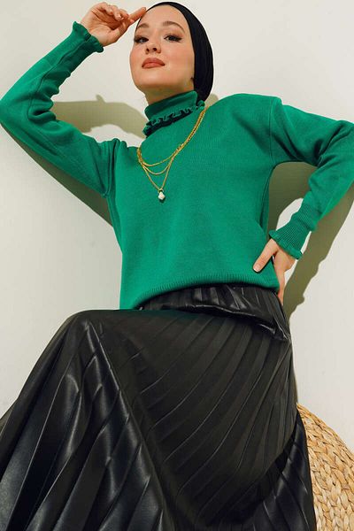 giyze Collar and Sleeve Ruffled Necklace Sweater Green 5114