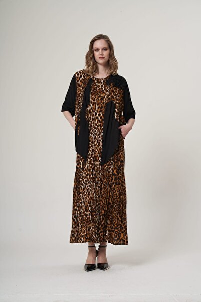 MissWhence Рокля за големи размери