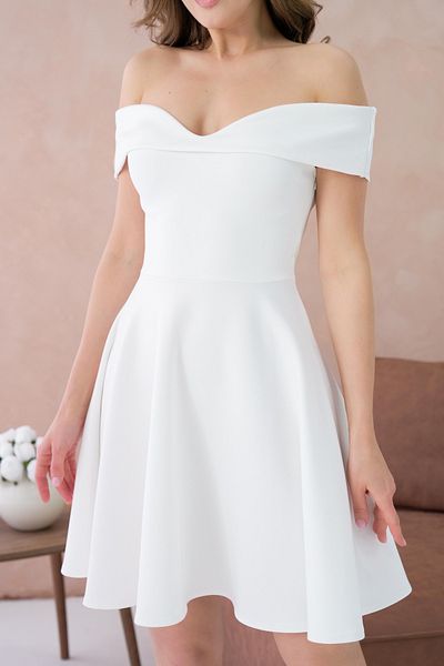 lovebox Kiss Collar Flexible Scuba Fabric Flared Cut White Graduation Dress White Evening Dress 019