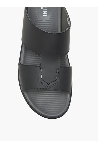 Duchini Men's Solid Slip-On Arabic Sandals
