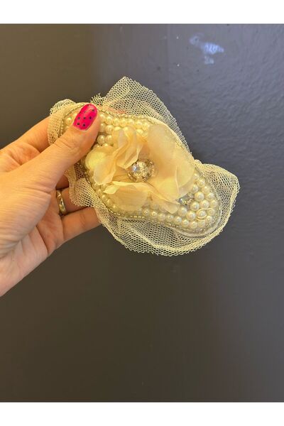 Gönülden Tasarım İNCİ BONCUKLU TÜLLÜ TAŞLI FİYONK ARMA DİKİŞ APLİKE 13X8 CM