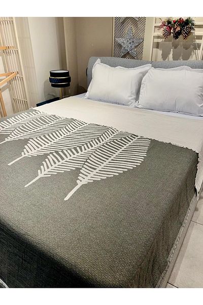 Explore Home Dark Green Enova Double Cotton Bedspread