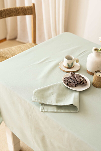 Wellstil Green Linen Tablecloth - Premium