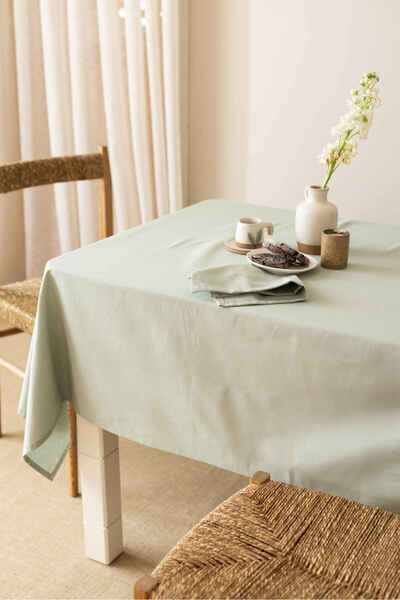 Wellstil Green Linen Tablecloth - Premium